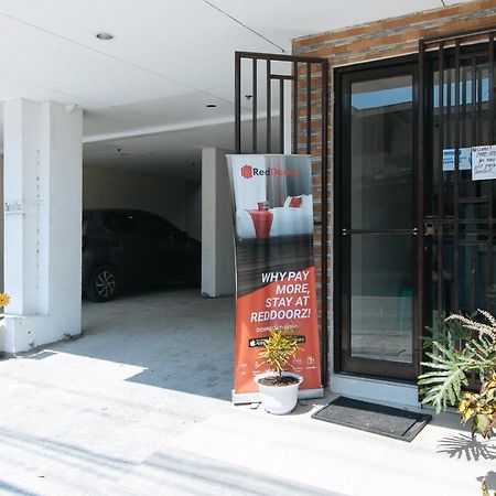Reddoorz Near Sm Bicutan Hotel Paranaque City Exterior photo