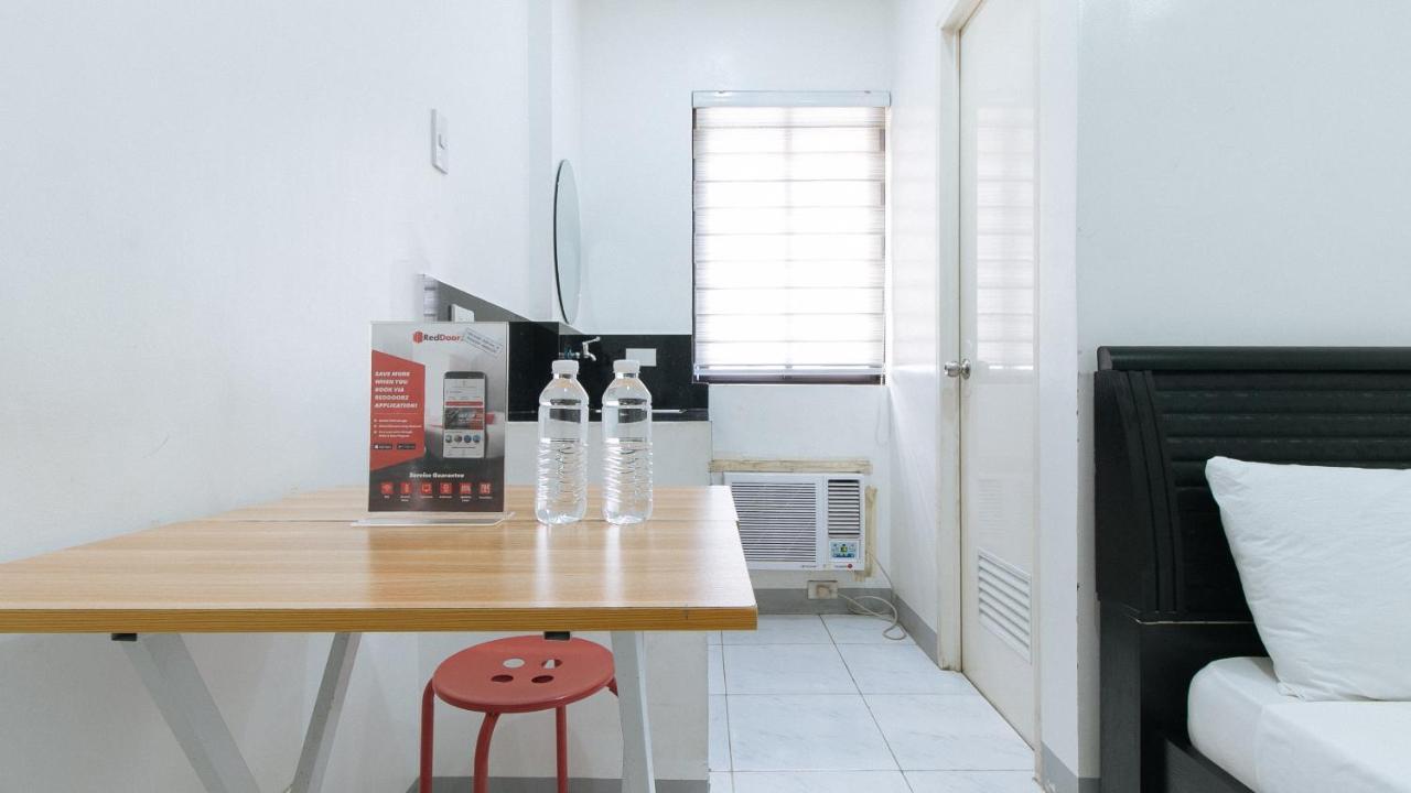 Reddoorz Near Sm Bicutan Hotel Paranaque City Exterior photo